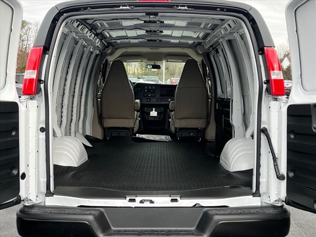 2025 Chevrolet Express Work Van Cargo