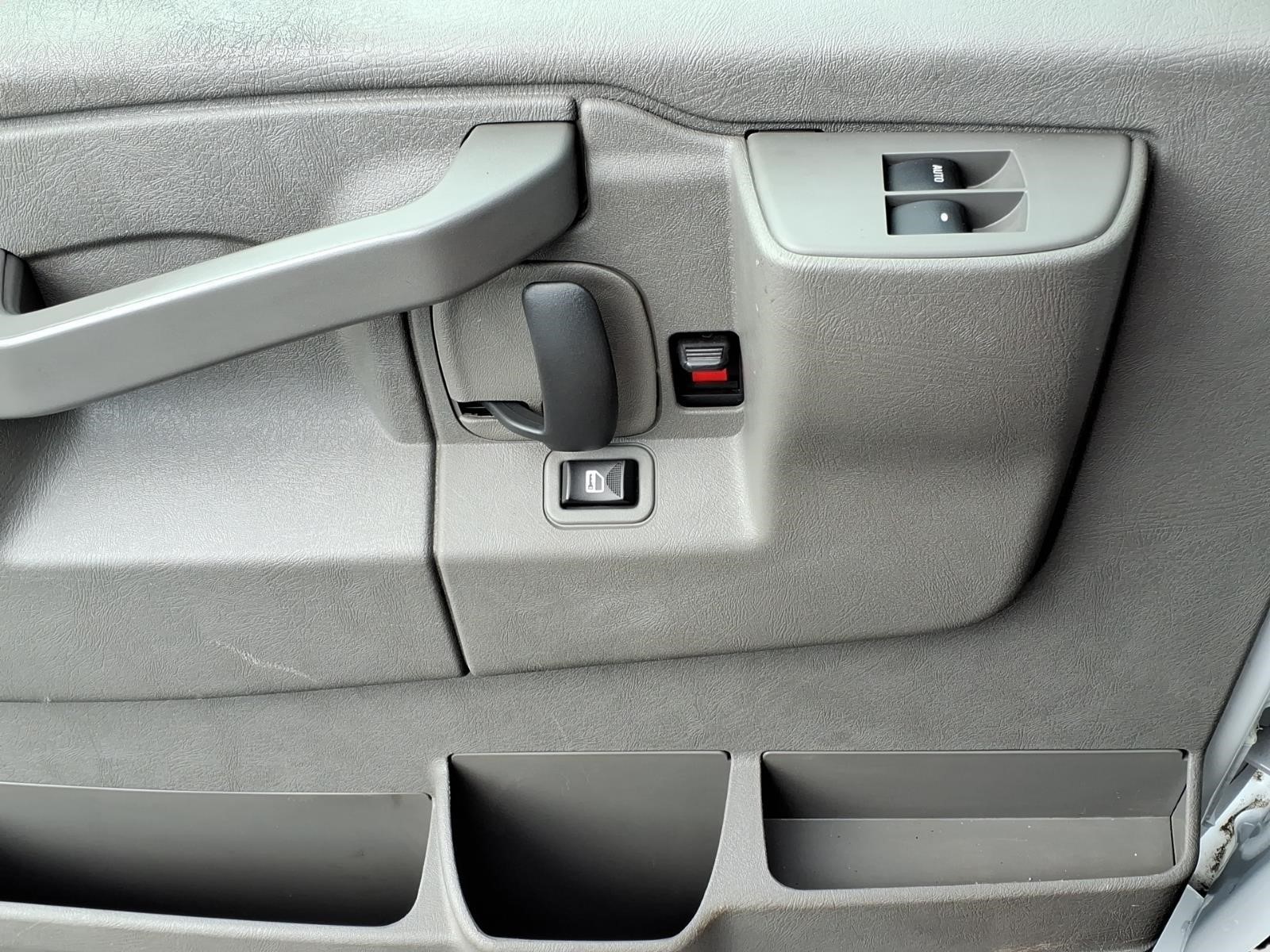 ChevroletExpress19