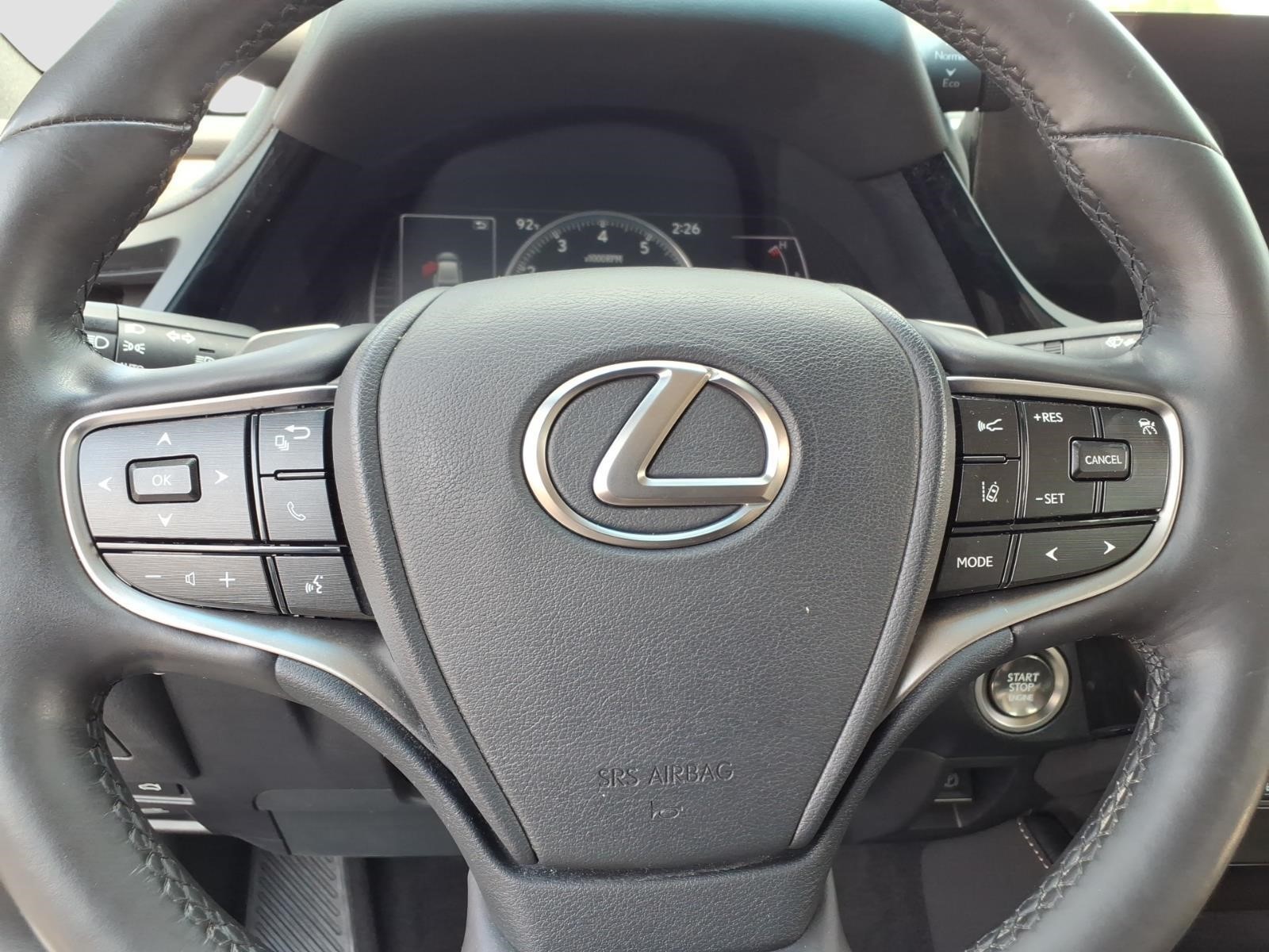 LexusES 35020