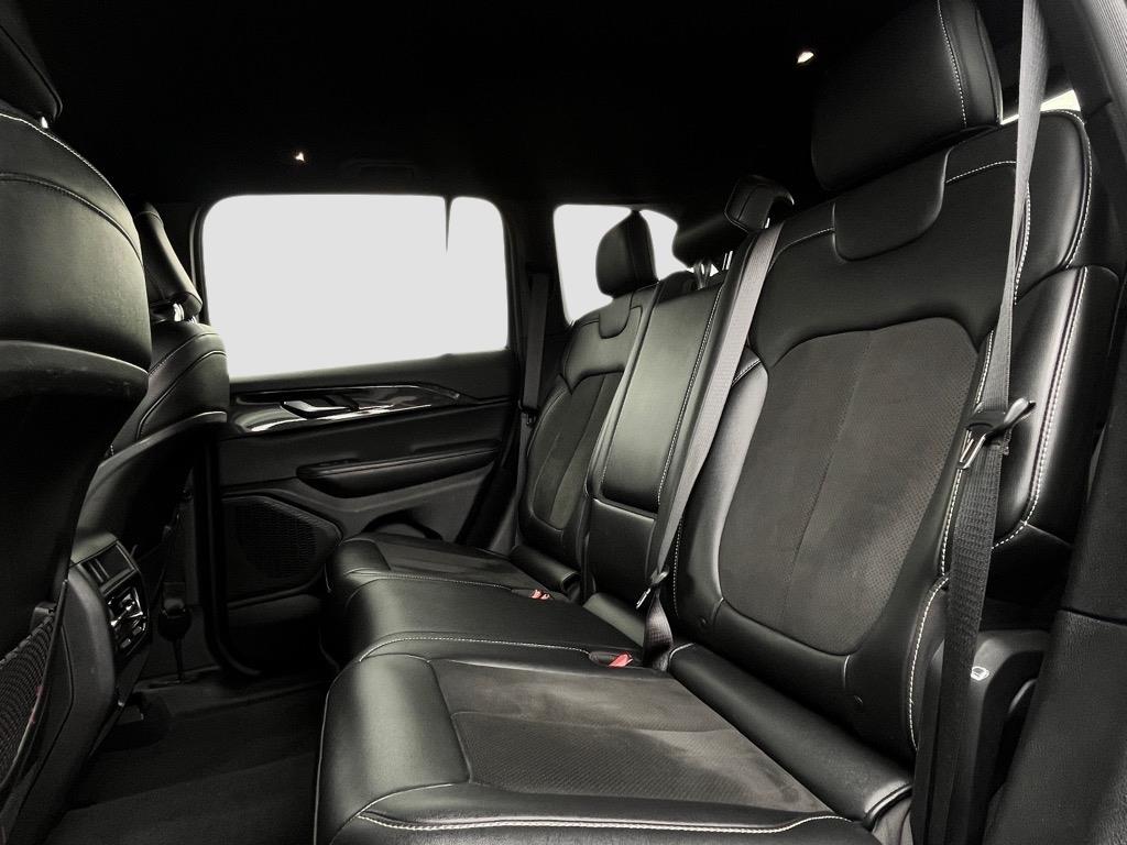 JeepGrand Cherokee20
