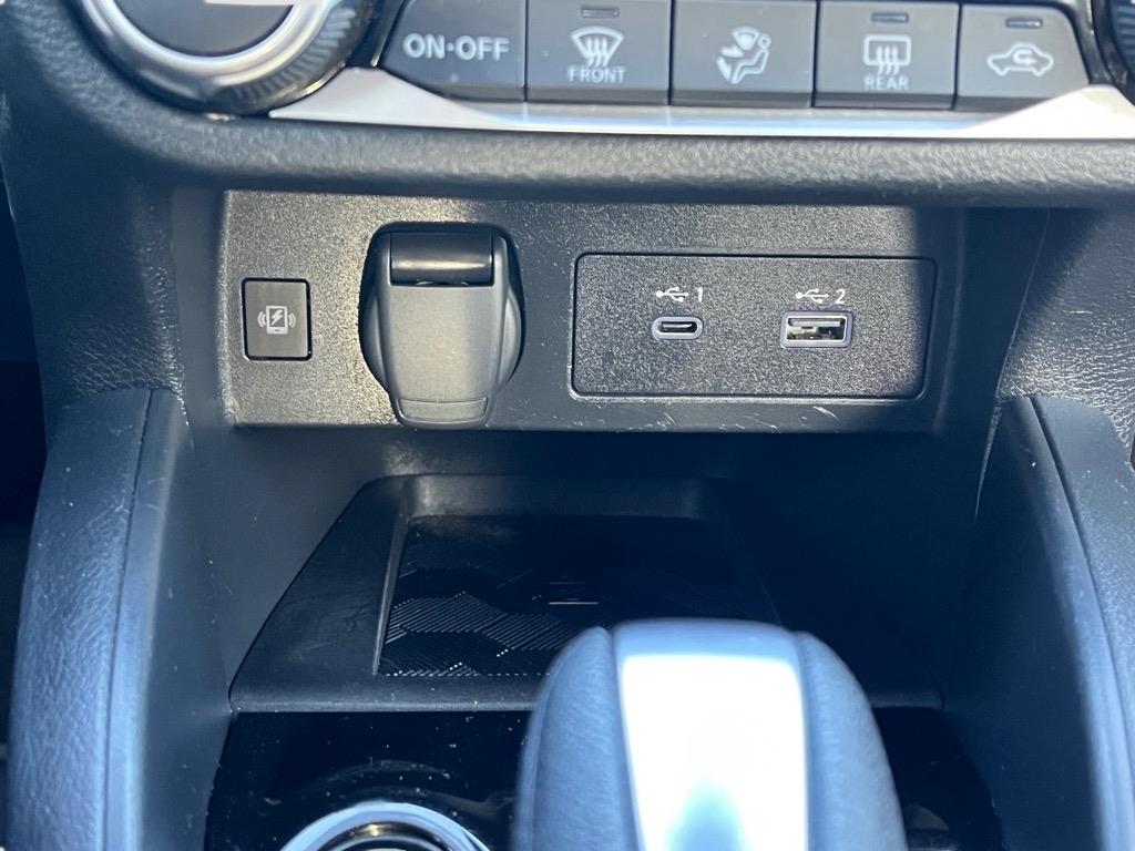 NissanVersa21