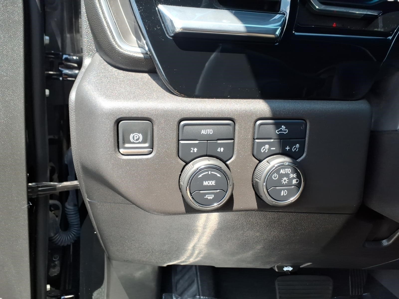 ChevroletSilverado 150024