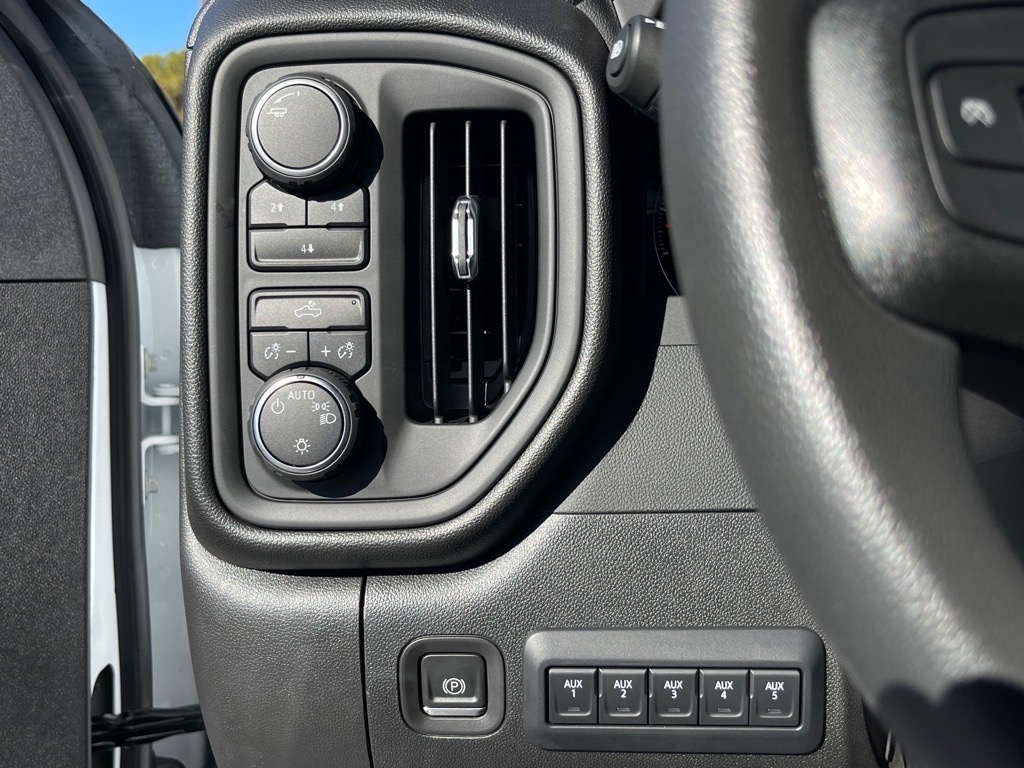 ChevroletSilverado 3500 HD CC24