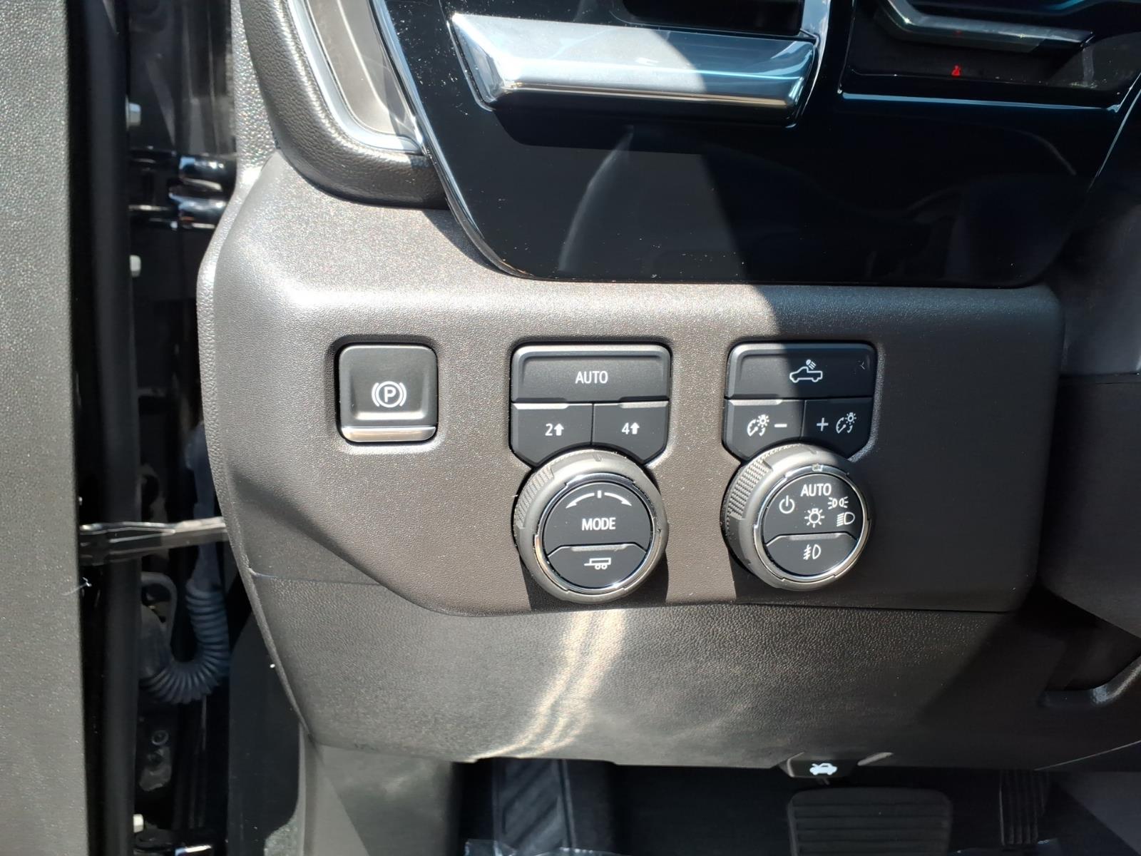 ChevroletSilverado 150025