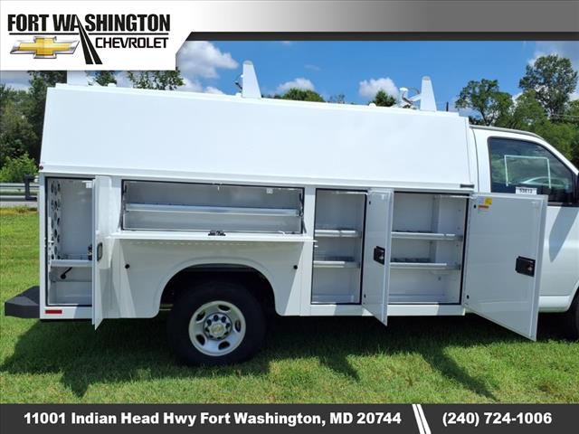2024 Chevrolet Express Work Van Cutaway