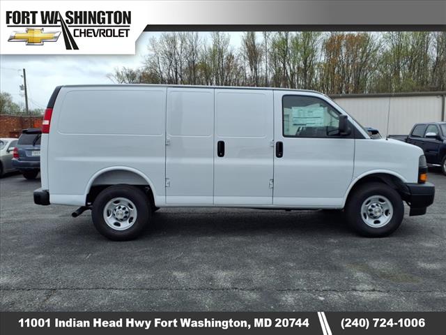 2025 Chevrolet Express Work Van Cargo