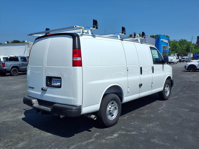2025 Chevrolet Express Work Van Cargo