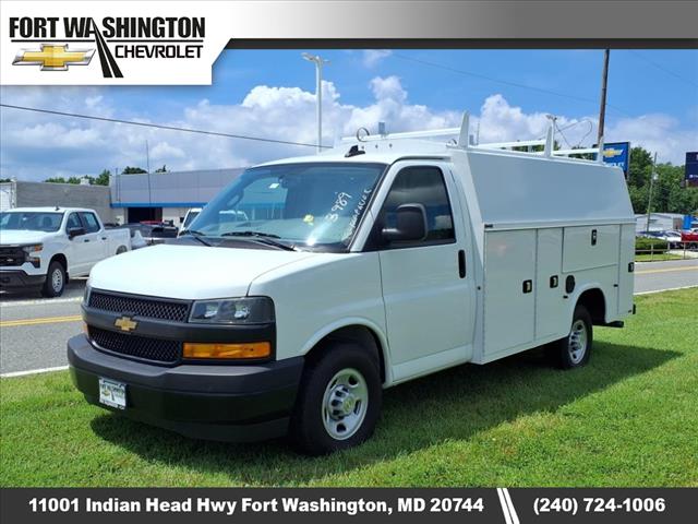 2024 Chevrolet Express Work Van Cutaway