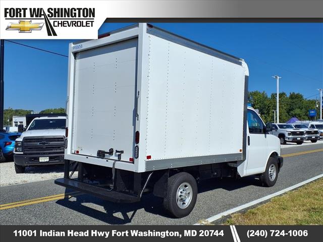 2025 Chevrolet Express Work Van Cutaway