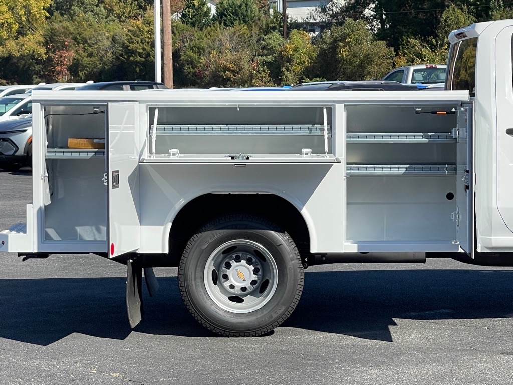 ChevroletSilverado 3500 HD Chassis6