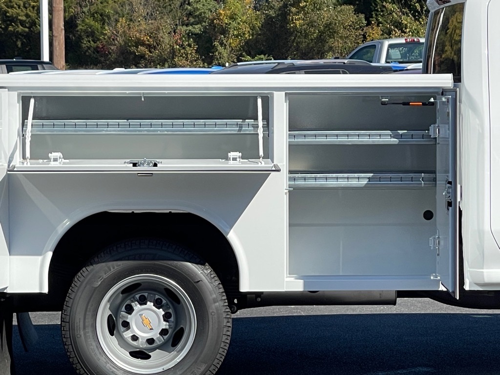 ChevroletSilverado 3500 HD Chassis7