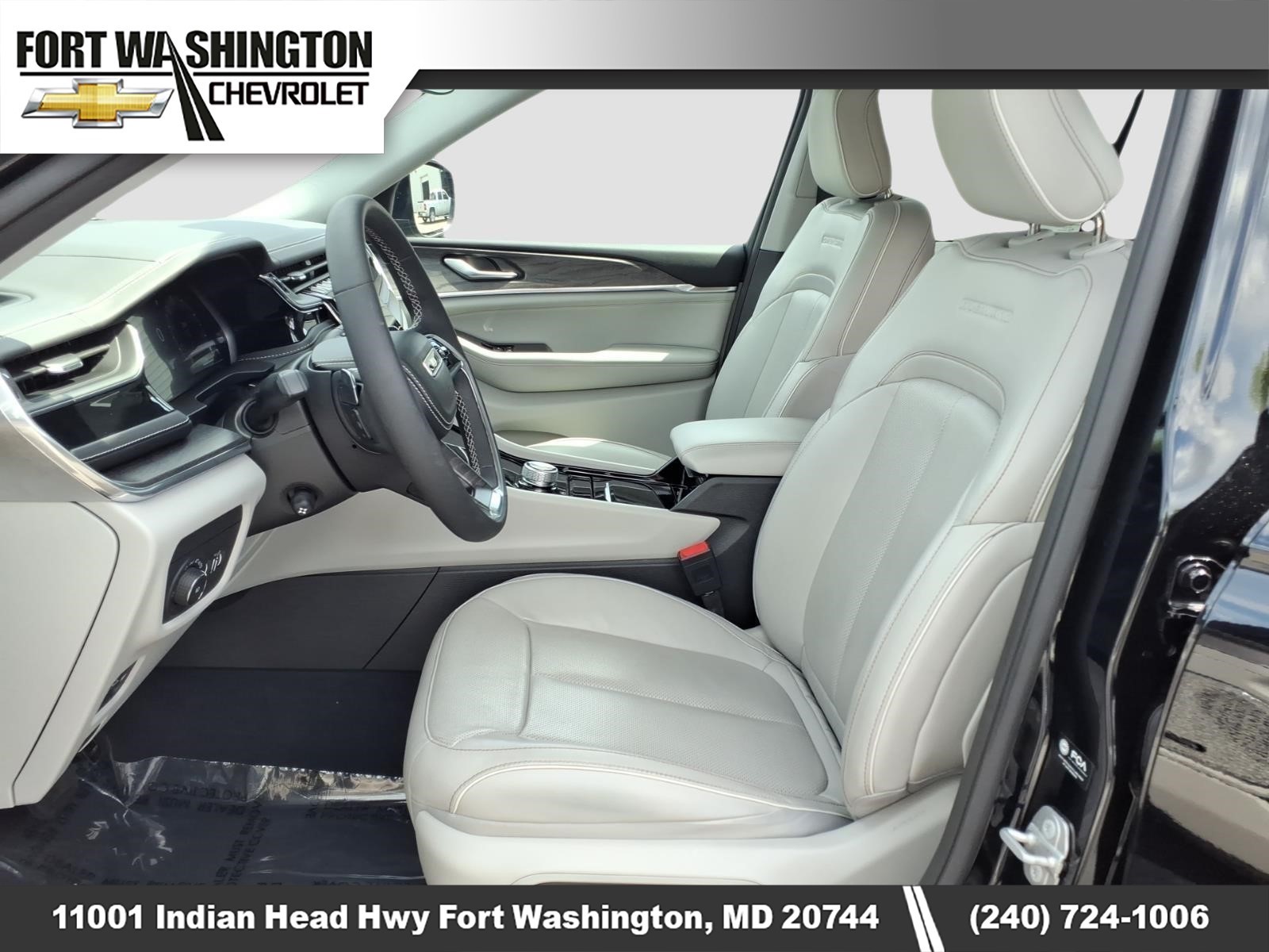 JeepGrand Cherokee8