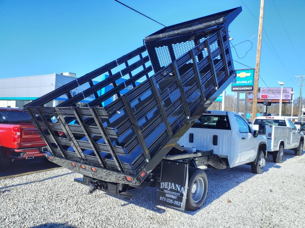 ChevroletSilverado 3500 HD CC8