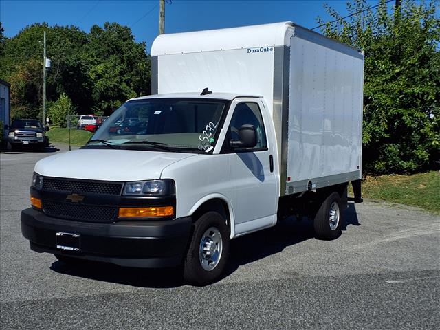 2025 Chevrolet Express Work Van Cutaway