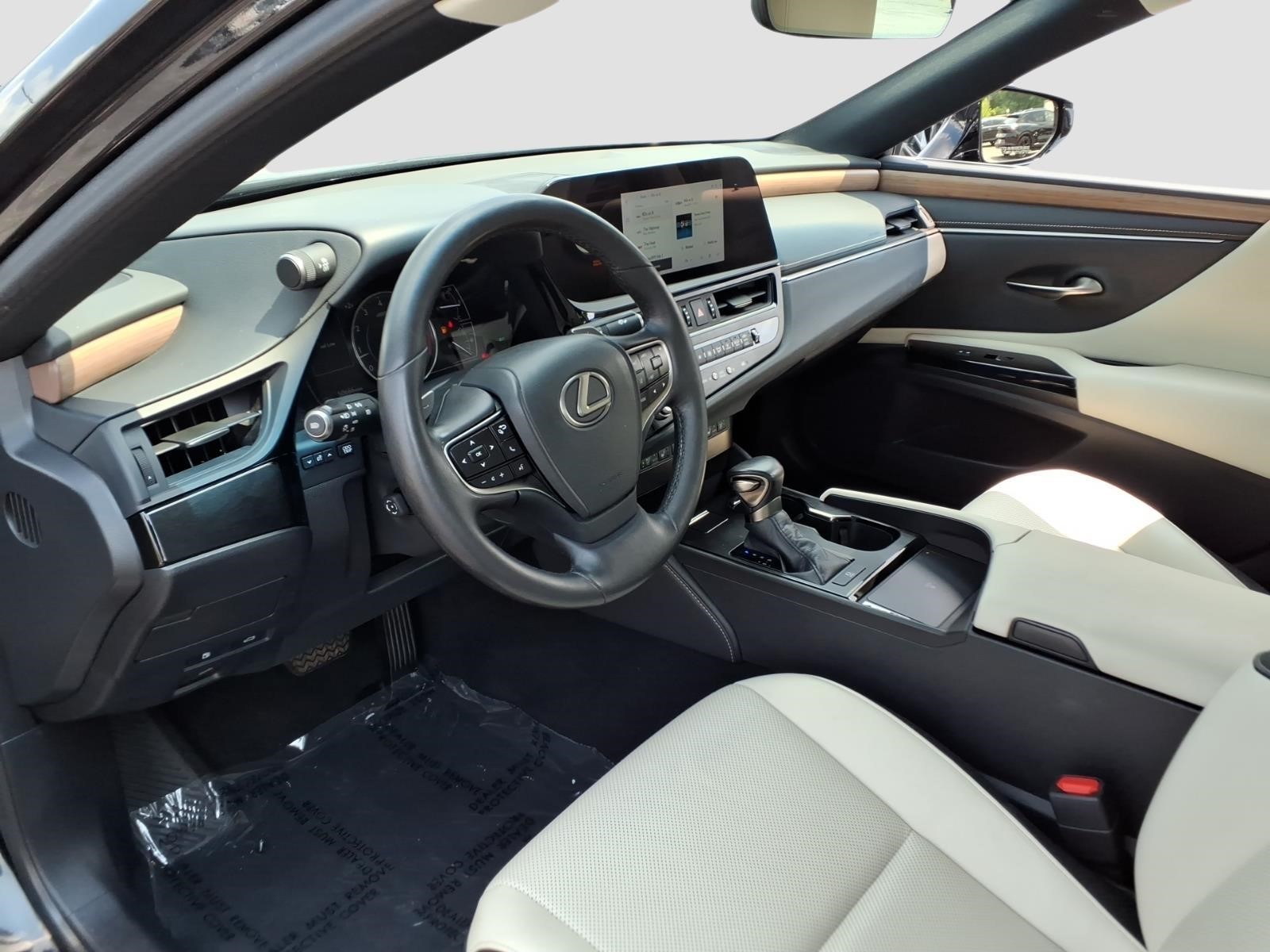 LexusES 3509