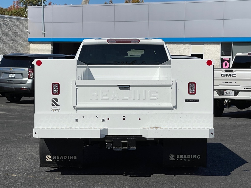 ChevroletSilverado 3500 HD Chassis9