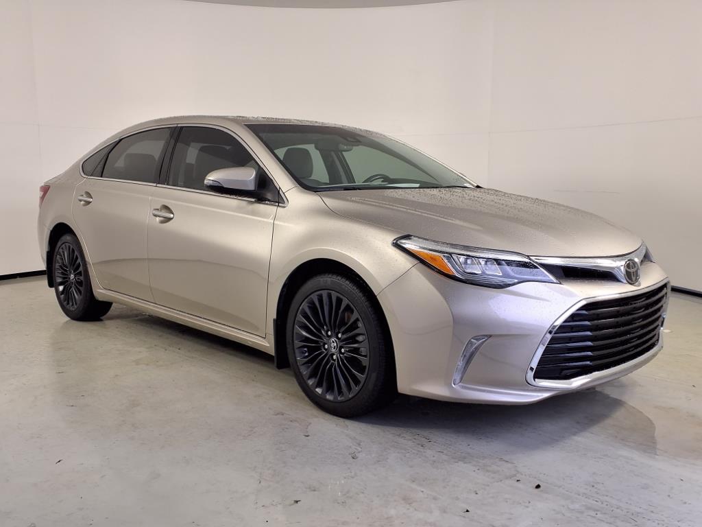 2017 Toyota Sienna XLE Premium photo 4