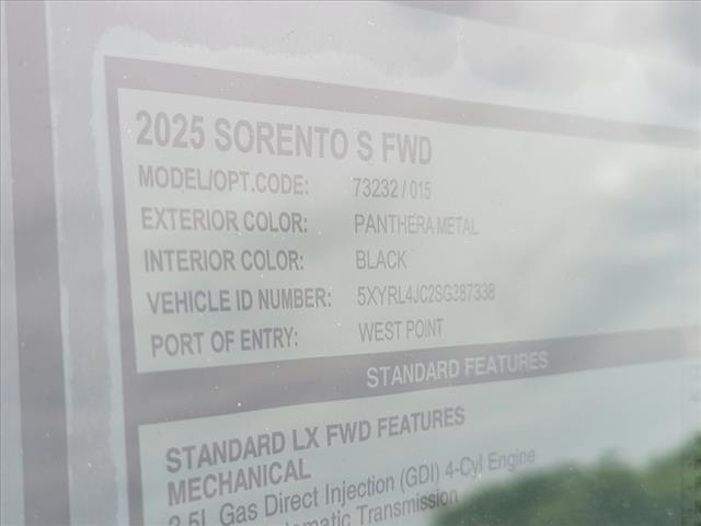 2025 Kia Sorento S