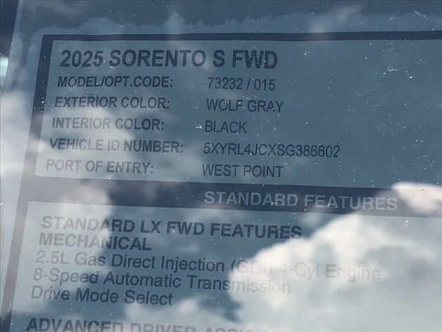 2025 Kia Sorento S