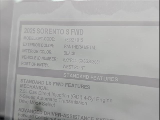 2025 Kia Sorento S