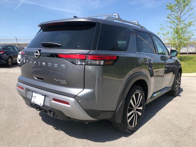 2023 Nissan Pathfinder Platinum
