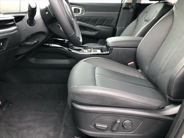2025 Kia Sorento SX