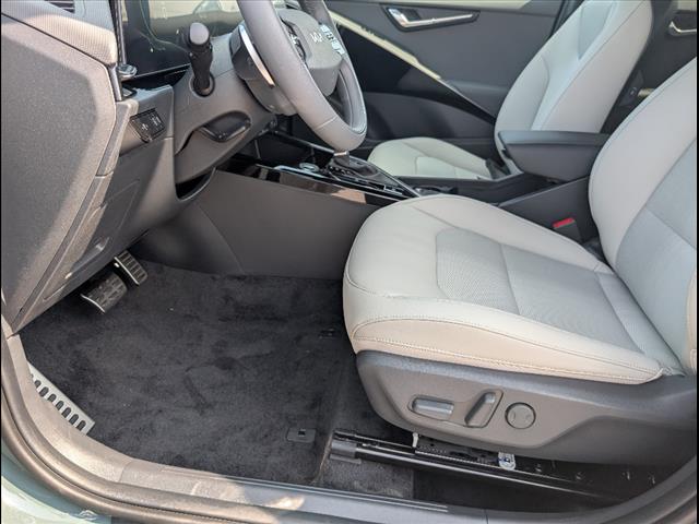 2025 Kia Niro EX Touring