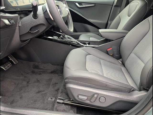 2025 Kia Niro EX Touring