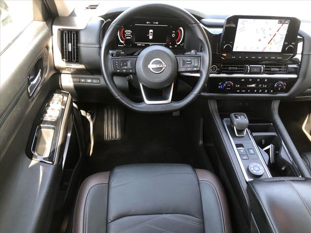 2023 Nissan Pathfinder Platinum
