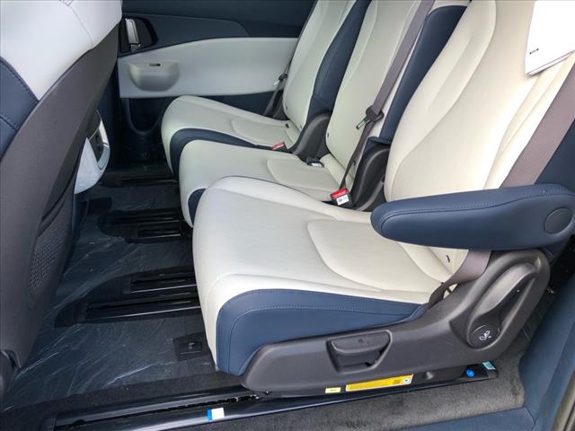 2025 Kia Carnival EX