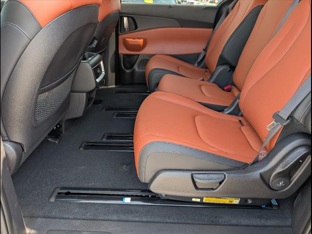 2025 Kia Carnival EX