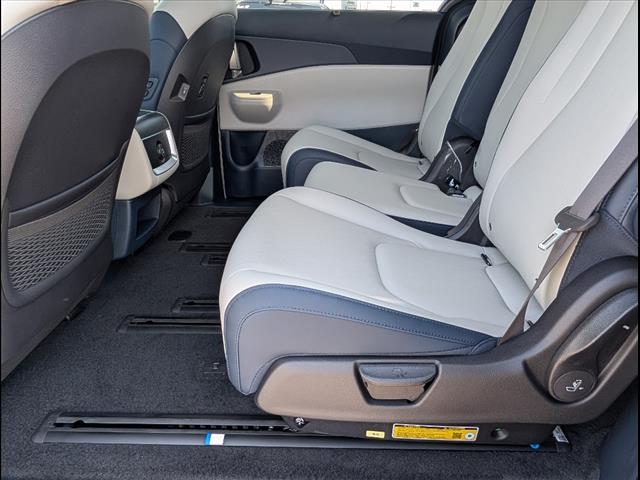 2025 Kia Carnival Hybrid EX