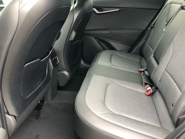 2025 Kia Niro SX
