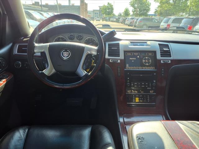 2010 Cadillac Escalade Luxury