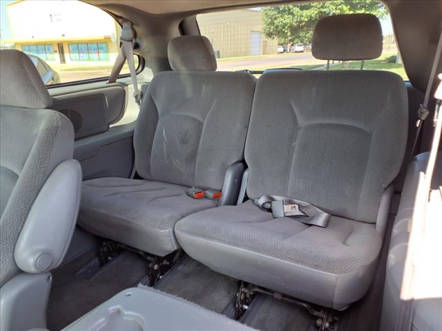 2004 Chrysler Town and Country Touring