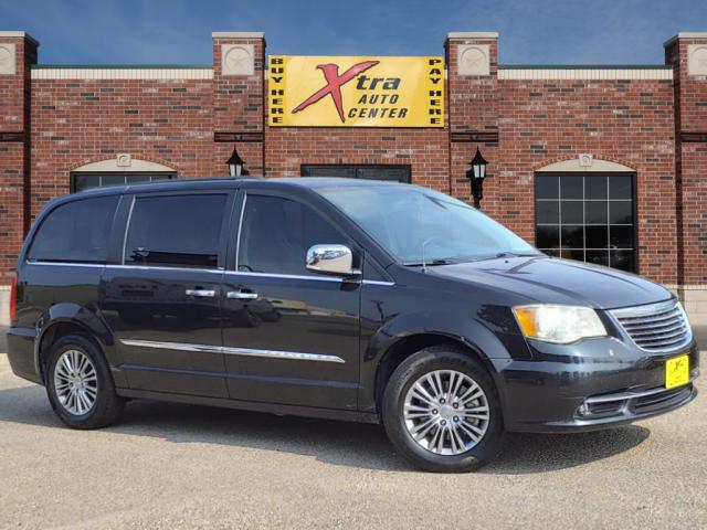 2014 Chrysler Town and Country