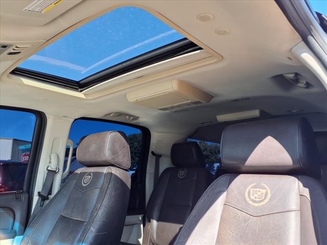2011 Cadillac Escalade ESV Platinum Edition