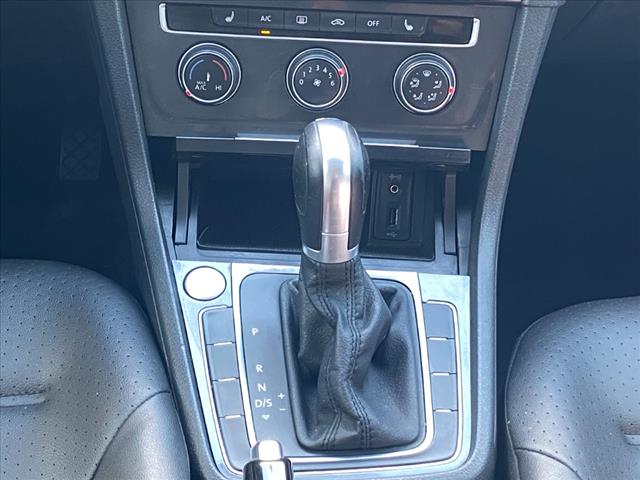 2018 Volkswagen Golf SportWagen SE