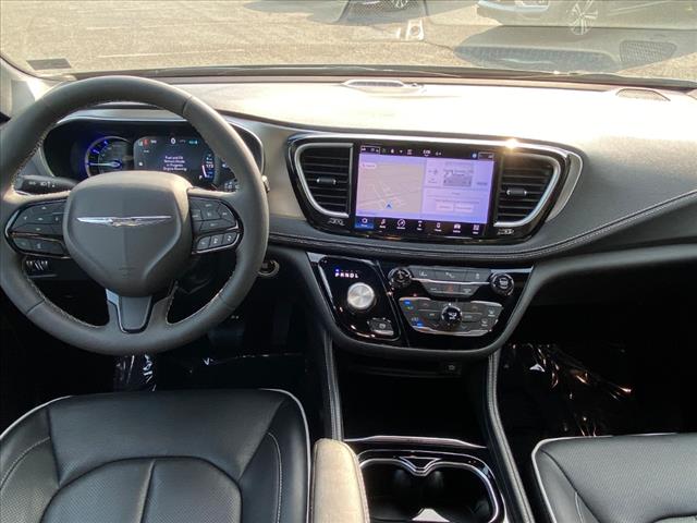 2023 Chrysler Pacifica Plug-In Hybrid Hybrid Limited