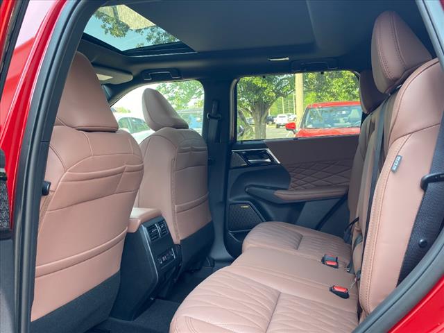 2025 Mitsubishi Outlander SEL