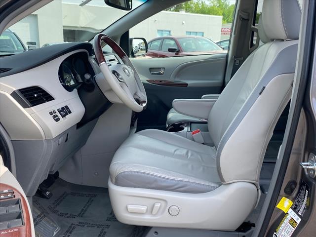 2011 Toyota Sienna Ltd