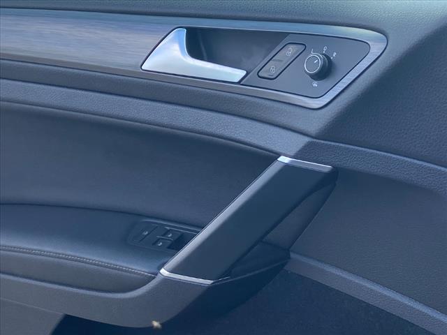 2018 Volkswagen Golf SportWagen SE