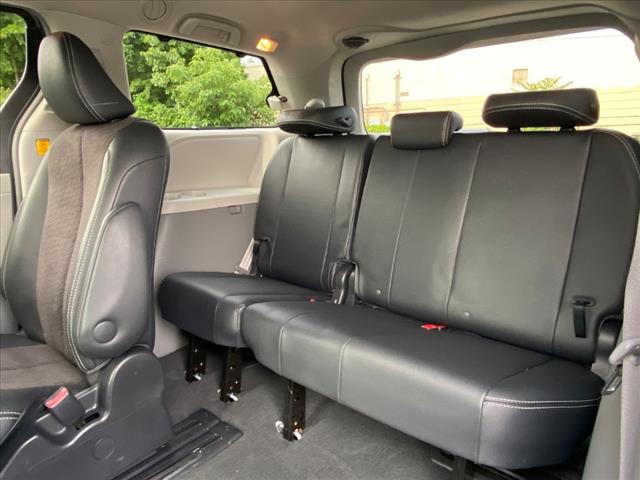 2011 Toyota Sienna SE