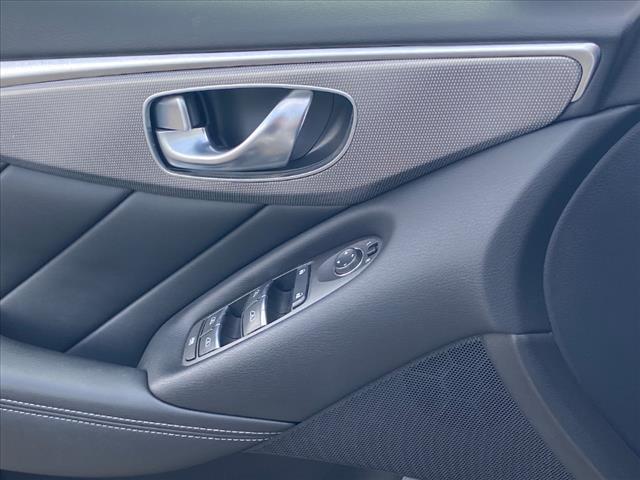 2015 INFINITI Q50 Sport