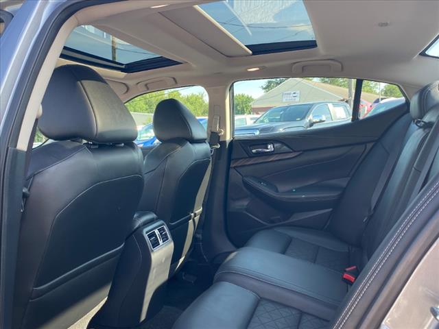 2017 Nissan Maxima Platinum
