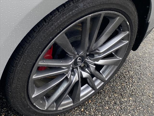 2017 INFINITI Q60 Red Sport 400