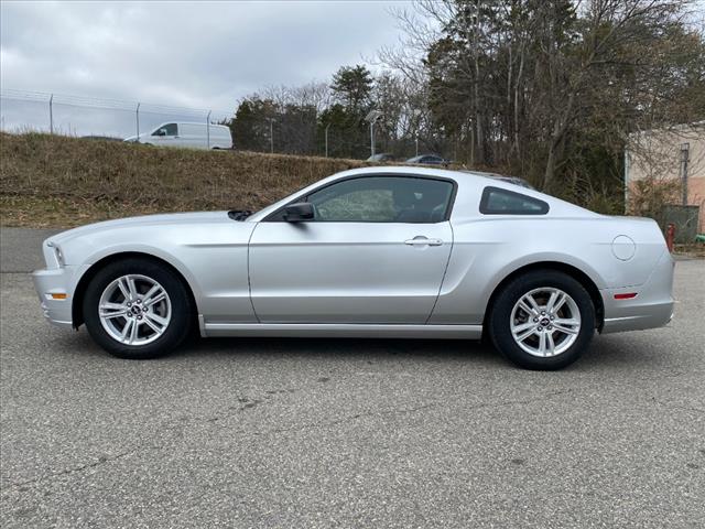 2014 Ford Mustang V6