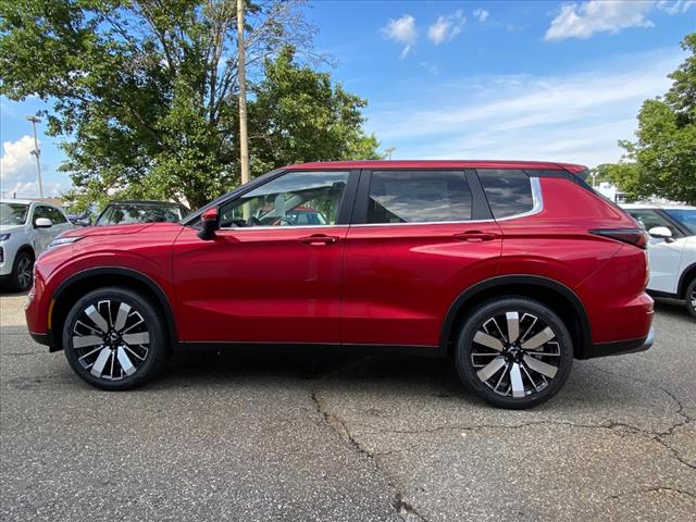 2025 Mitsubishi Outlander SE