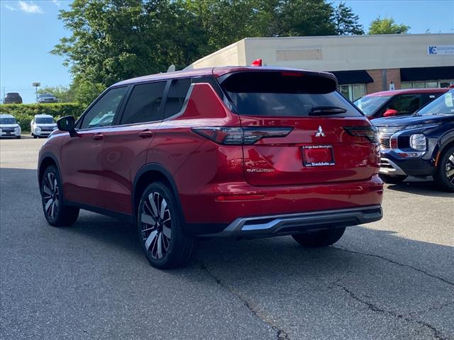 2025 Mitsubishi Outlander SE