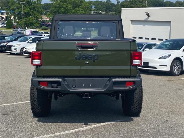 2023 Jeep Gladiator Sport